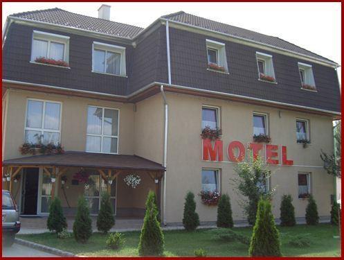 Panama Motel Székesfehérvár Zewnętrze zdjęcie